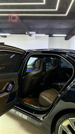 بي ام دبليو الفئة 7